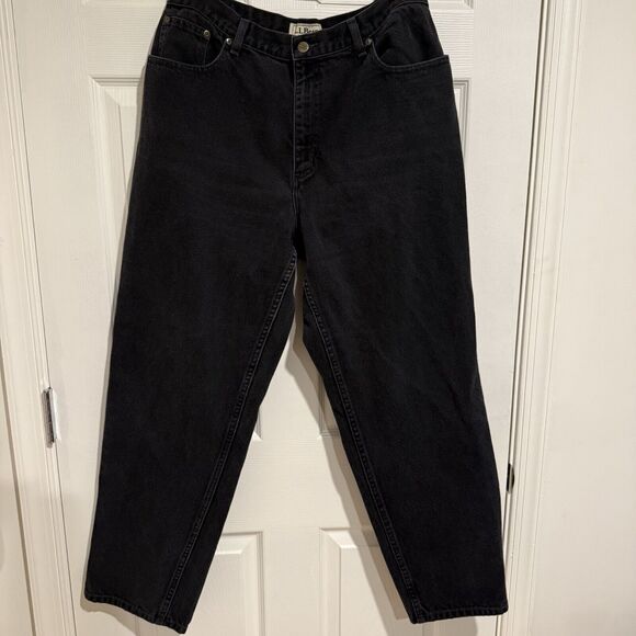 LL Bean Women Black Denim Jeans Faded Distressed 16 Petite Relaxed Fit - Picture 1 of 7